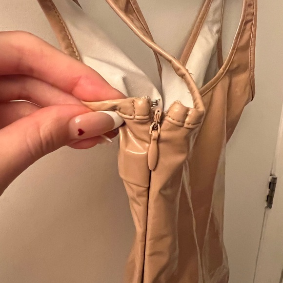 Tigermist Tan Bodysuit - Picture 4 of 5